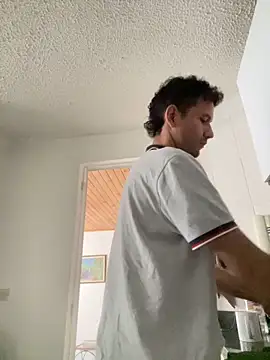 Michaell Spinelly online show from 09/27/25, 03:17