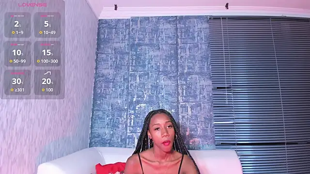 NathalyLeen online show from 10/27/25, 08:35