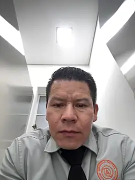 Manu0586 online show from 01/15/26, 05:45