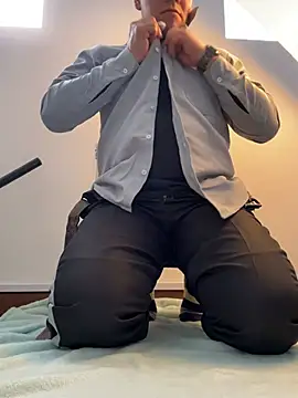 Manu0586 online show from 04/18/26, 07:58