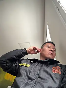 Manu0586 online show from 04/23/26, 01:02