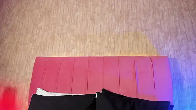 Kendra kobein online show from 02/25/26, 08:07