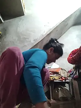 couple 71 online show from 01/14/26, 06:41