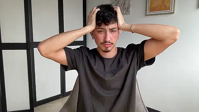 sweettaaron01 online show from 02/24/26, 06:28