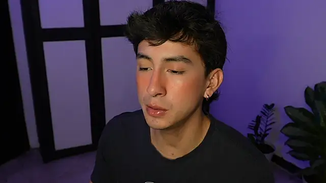 sweettaaron01 online show from 06/10/26, 12:55