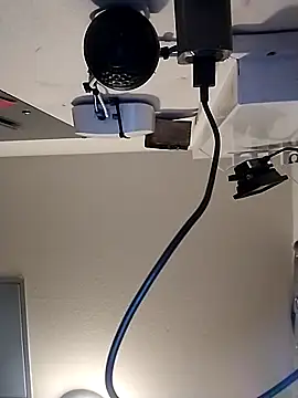 anonymity awaitsxh online show from 11/09/25, 02:15