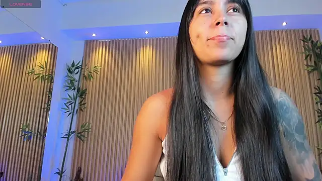 Snapshot of freyja_sweet_ chatting on 10/12/25, 11:31 freyja sweet online show from 10/12/25, 11:31