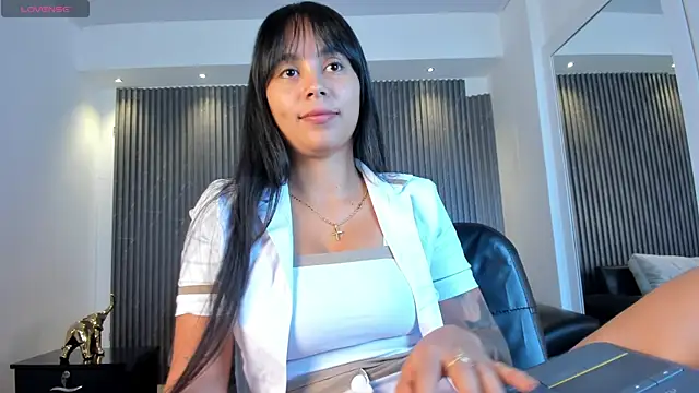 Snapshot of freyja_sweet_ chatting on 10/30/25, 01:12 freyja sweet online show from 10/30/25, 01:12