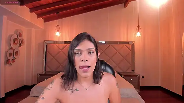 SarahYates online show from 09/09/25, 04:12