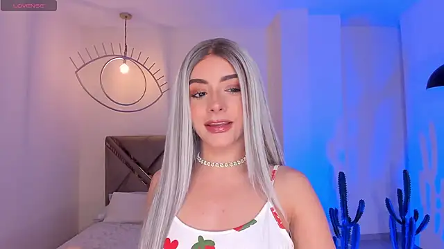 Snapshot of IsabellaMoreau chatting on 02/10/26, 08:02 IsabellaMoreau online show from 02/10/26, 08:02