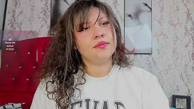 Larissa Antonella online show from 11/21/25, 03:38