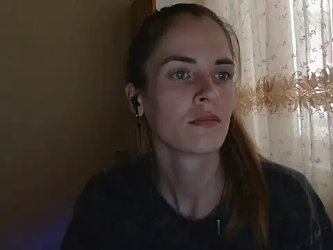 Snapshot of JayeTyler chatting on 11/15/25, 06:33 JayeTyler online show from 11/15/25, 06:33