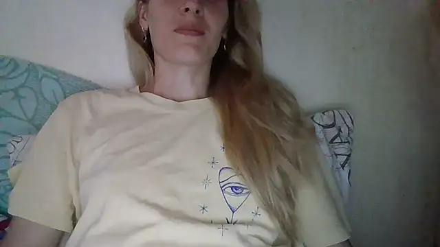 Snapshot of JayeTyler chatting on 07/16/26, 06:52 JayeTyler online show from 07/16/26, 06:52