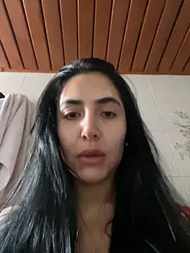 Snapshot of oh_nina chatting on 11/22/25, 06:40 oh nina online show from 11/22/25, 06:40