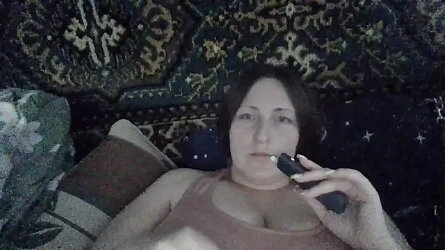 Snapshot of AllaSowinskaya chatting on 09/11/25, 02:17 AllaSowinskaya online show from 09/11/25, 02:17