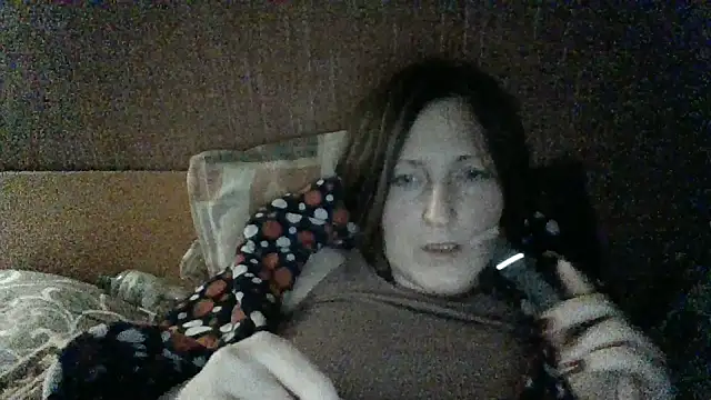 Snapshot of AllaSowinskaya chatting on 10/05/25, 07:34 AllaSowinskaya online show from 10/05/25, 07:34