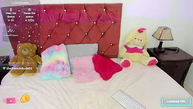 Snapshot of Madisson_Star1 chatting on 09/15/25, 01:38 Madisson Star1 online show from 09/15/25, 01:38