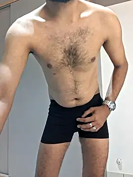 Snapshot of Vince-18 chatting on 06/23/26, 12:19 Vince-18 online show from 06/23/26, 12:19