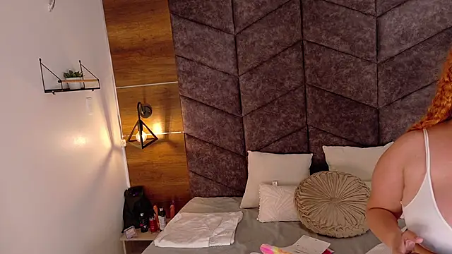 JenaCooper  online show from 09/16/25, 02:45