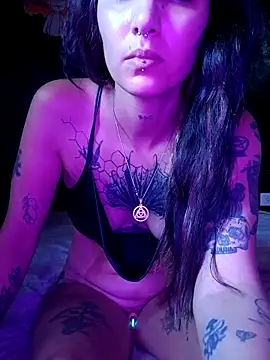 Snapshot of Darkw1tch chatting on 02/18/26, 08:05 Darkw1tch online show from 02/18/26, 08:05