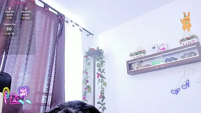 miaroberts69 online show from 04/18/26, 09:48