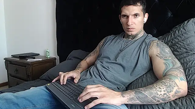 Shane Clay online show from 01/05/26, 06:11