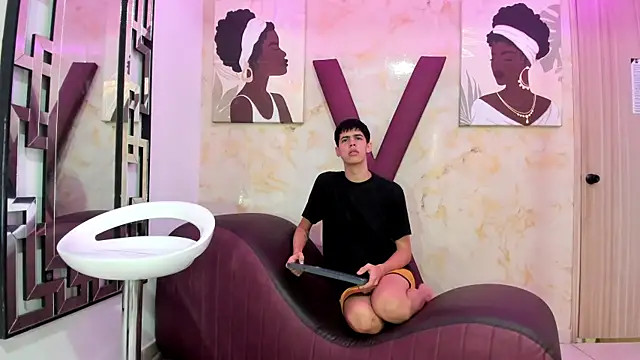 TWINKS FRIENDS online show from 01/12/26, 01:27