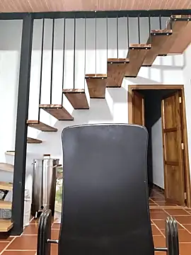 Hiroshi Shen online show from 10/30/25, 10:49