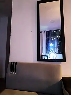 Hiroshi Shen online show from 12/17/25, 11:11