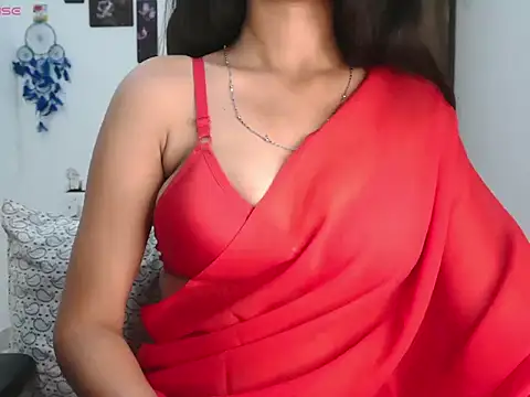 Snapshot of Samikshaa chatting on 09/19/25, 02:40 Samikshaa online show from 09/19/25, 02:40