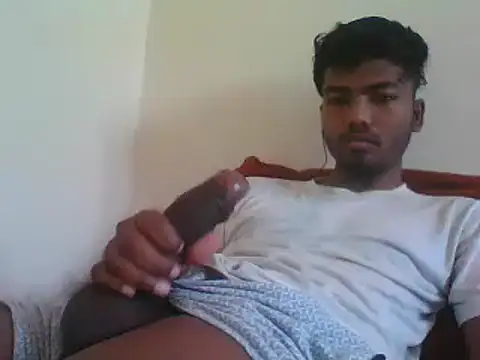 Snapshot of young_dickkk chatting on 06/05/26, 04:08 young dickkk online show from 06/05/26, 04:08