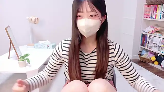 Snapshot of OSUSHI-CHAN chatting on 10/15/25, 06:19 OSUSHI-CHAN online show from 10/15/25, 06:19
