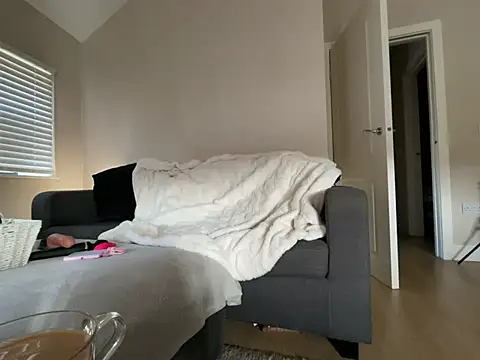 FrancescaXO online show from 04/11/26, 04:22