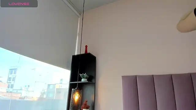 violet myerrs online show from 11/20/25, 01:11