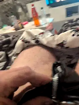 Snapshot of Bimalehung chatting on 10/24/25, 11:12 Bimalehung online show from 10/24/25, 11:12