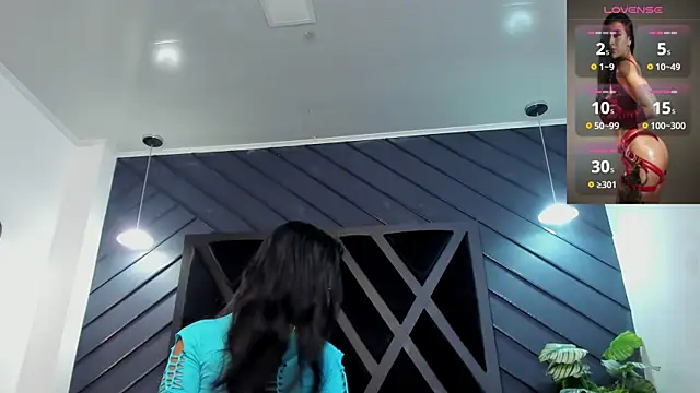 zoe martins  online show from 11/20/25, 05:23