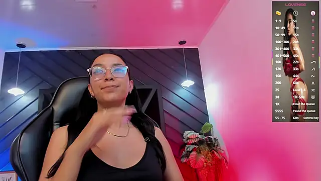 zoe martins  online show from 12/19/25, 05:42