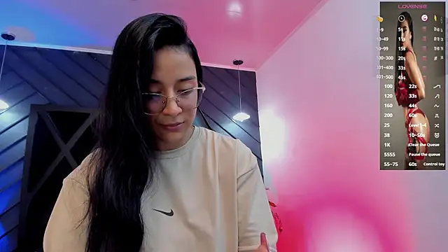 zoe martins  online show from 01/12/26, 05:29