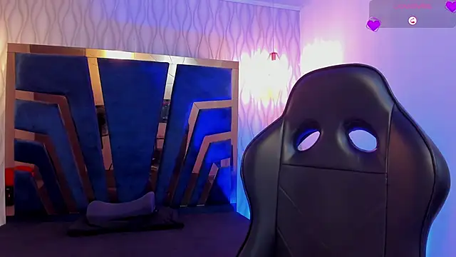 zoe martins  online show from 02/09/26, 05:39