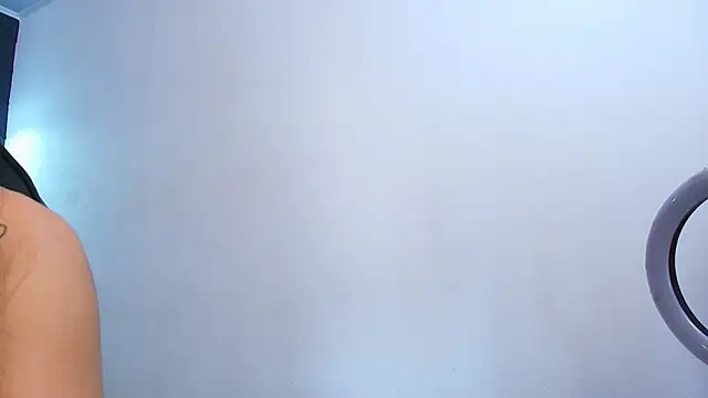 zoe martins  online show from 02/23/26, 05:21