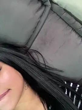 jujuarantes  2025 online show from 11/05/25, 04:29