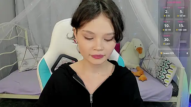 EmilyChaves online show from 02/09/26, 07:01