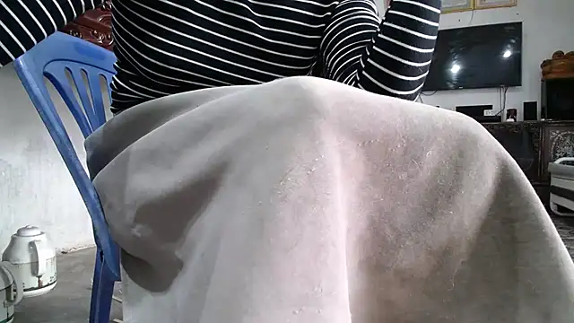 Elisa24 online show from 11/22/25, 01:26