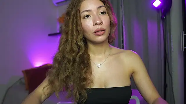 isabella-garcia- online show from 09/25/25, 02:15