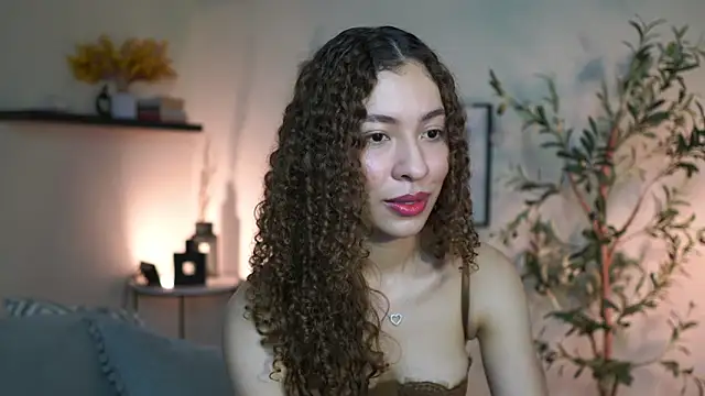 Snapshot of isabella-garcia- chatting on 07/02/26, 12:43 isabella-garcia- online show from 07/02/26, 12:43