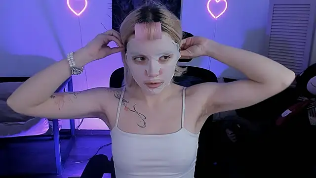 AuroraWrenfield online show from 02/10/26, 04:38