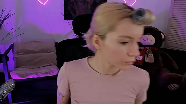 AuroraWrenfield online show from 03/16/26, 04:18