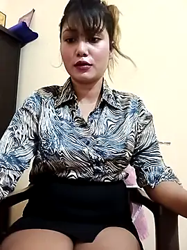 alexa cam44 online show from 09/29/25, 08:02