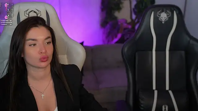 Goldie Flame online show from 11/17/25, 07:52