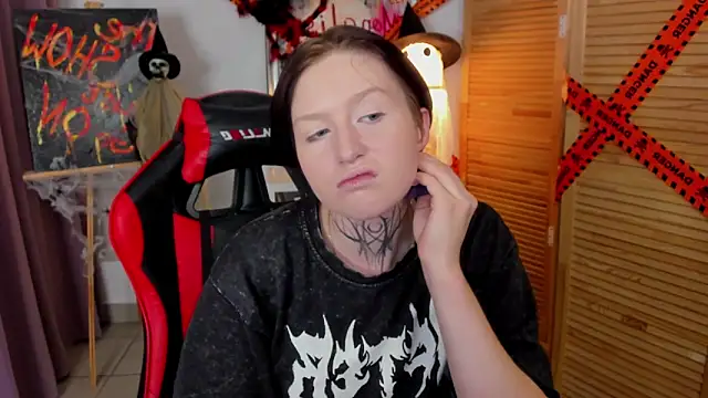 ayakskalermonss online show from 10/18/25, 02:18